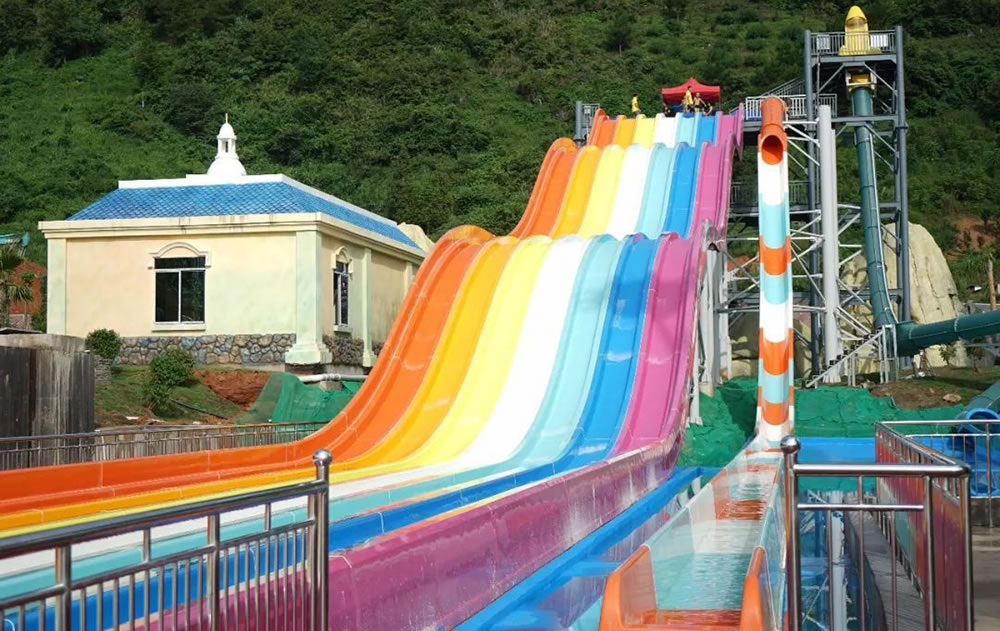 競速滑道水上設備