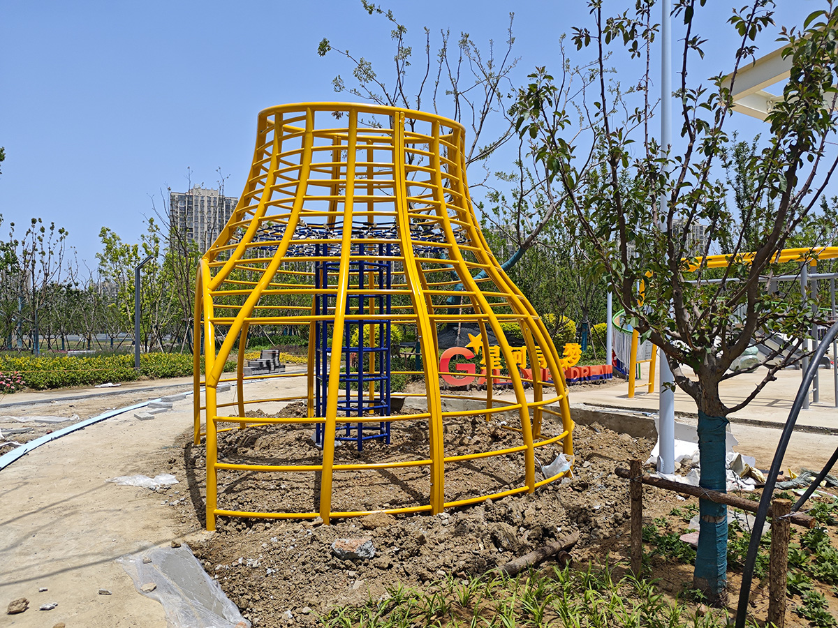 戶外非標(biāo)游樂設(shè)備廠家